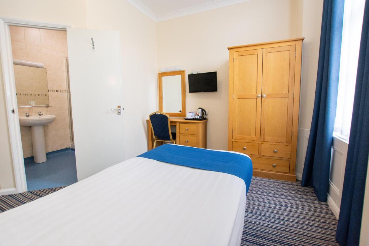 Tlh Carlton Hotel And Spa - Tlh Leisure And Entertainment Resort Torquay Exterior photo